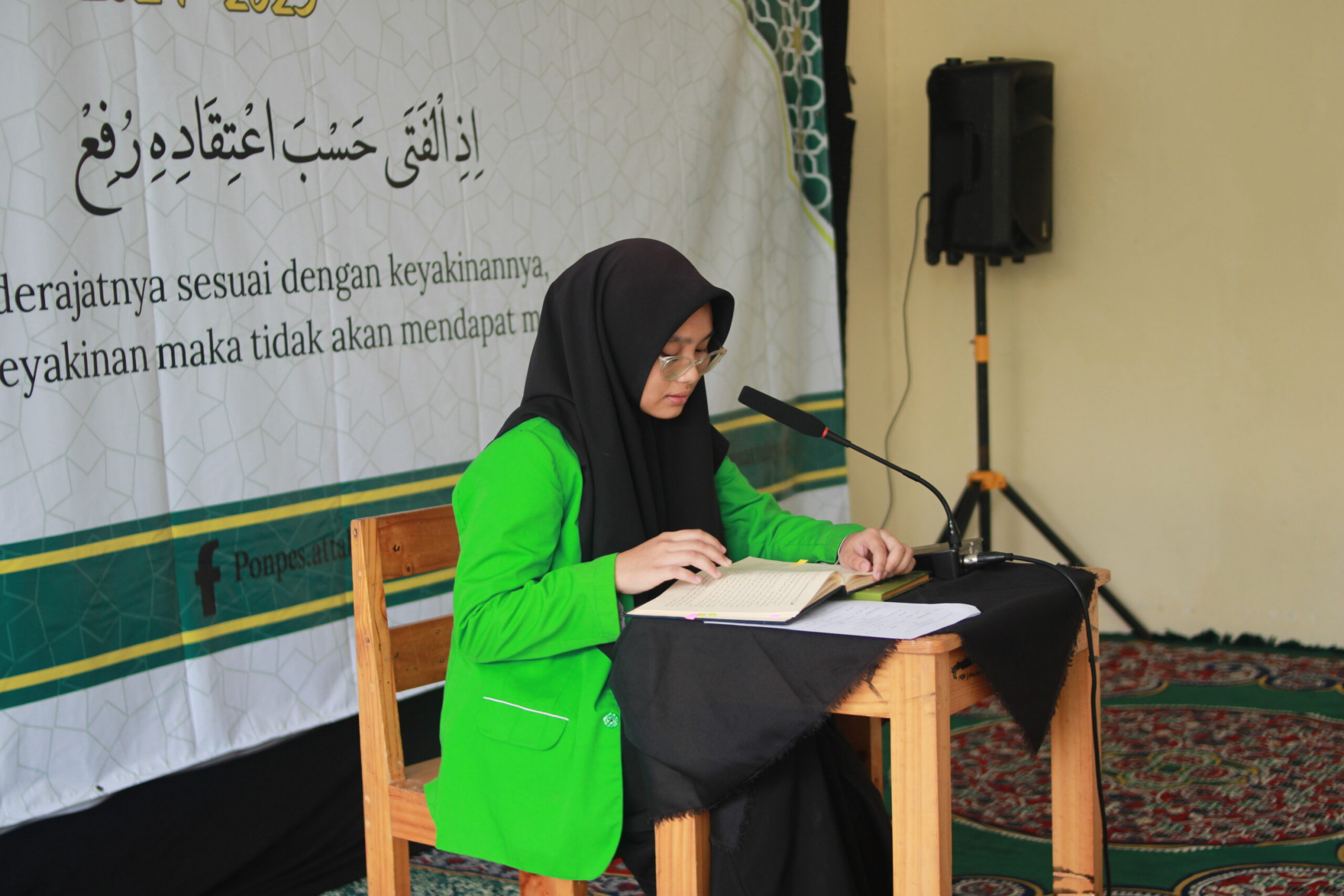 Pengajian kitab kuning santri Pondok Pesantren Attahiyyah
